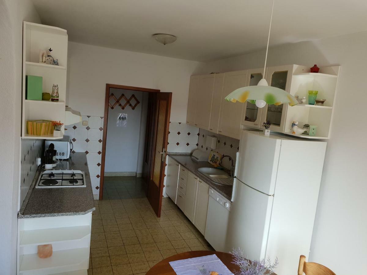 Apartman Dora ชัมรีกา ภายนอก รูปภาพ